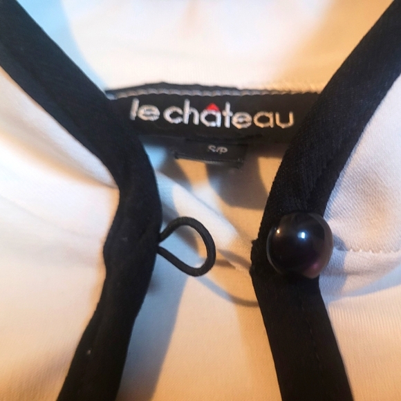 Le Chateau Seeveless Keyhole Mock Collared Shirt - Size Small - Black and White - Picture 4 of 4